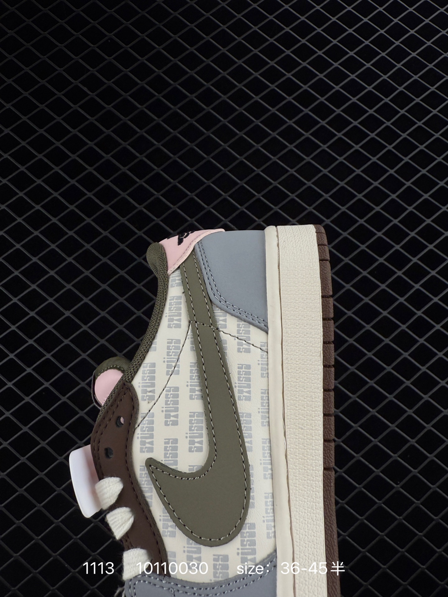 Travis Scott x Air Jordan 1 ” Reverse Mocha “